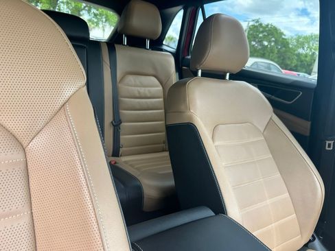 Certified 2024 Volkswagen Atlas Cross Sport SEL image 39