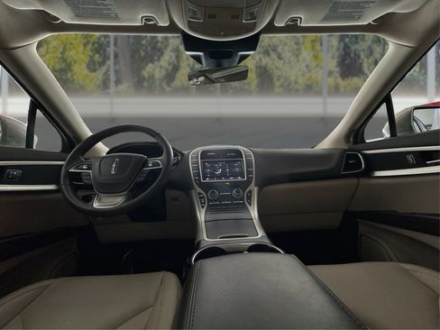 Used 2019 Lincoln Nautilus Premier AWD/4WD image 22