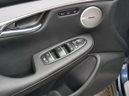 Certified 2025 INFINITI QX50 Sport image 19