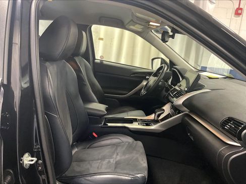 Used 2025 Mitsubishi Eclipse Cross SE AWD/4WD image 11