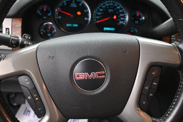 Used 2008 GMC Sierra 1500 SLT w/ SLT Preferred Package AWD/4WD image 26