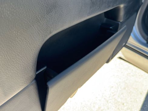 Used 2007 Lexus LS 460 image 16