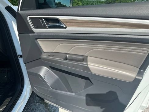 Used 2022 Volkswagen Atlas SEL AWD/4WD image 44
