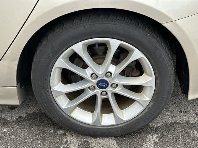 Used 2019 Ford Fusion SE FWD image 5