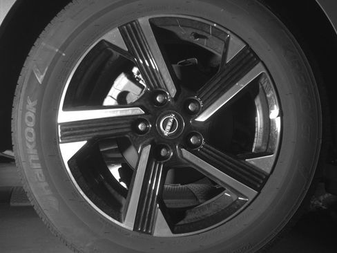 Used 2025 Nissan Sentra SV image 15