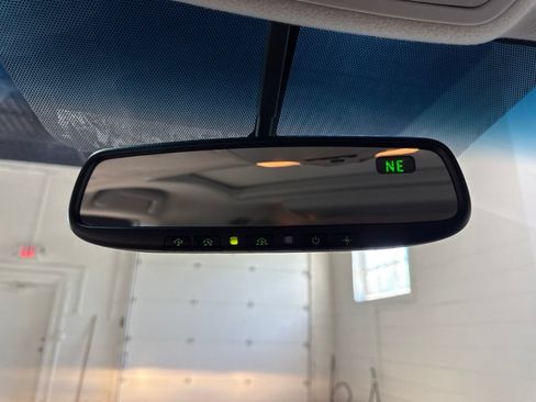 Used 2014 Toyota Sienna XLE w/ Entertainment Package FWD image 23