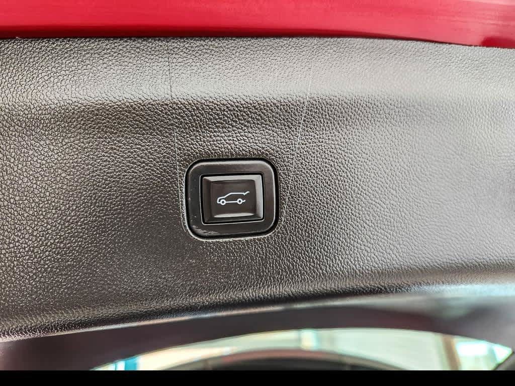 Used 2023 Buick Enclave Essence w/ Experience Buick Package FWD image 25