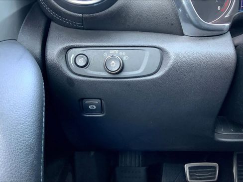 Used 2019 Chevrolet Blazer LT image 31