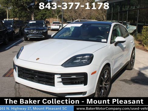 Used 2024 Porsche Cayenne S image 15