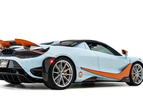 Used 2022 McLaren 765LT RWD image 4