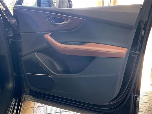 Used 2025 Audi Q7 3.0T Premium Plus AWD/4WD image 22