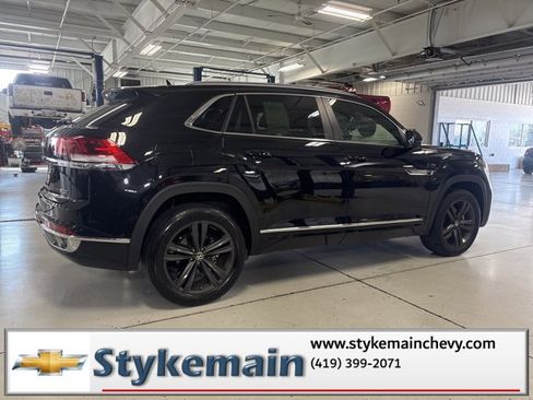 Used 2022 Volkswagen Atlas Cross Sport SEL R-Line image 7