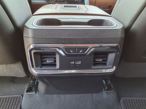 Certified 2022 GMC Sierra 1500 Denali Ultimate image 11