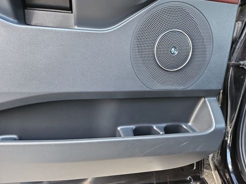 Used 2024 Ford Expedition Max Limited image 16