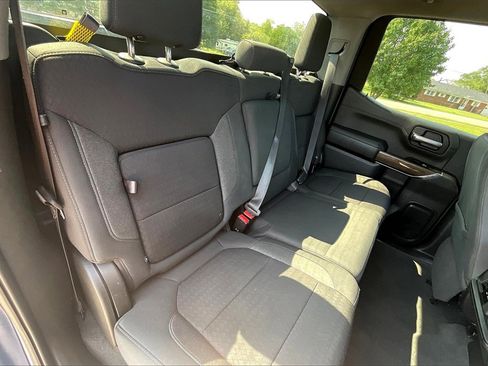 Used 2022 Chevrolet Silverado 1500 LT Trail Boss w/ Bed Protection Package image 26