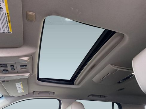 Used 2015 Chevrolet Tahoe LTZ RWD image 27
