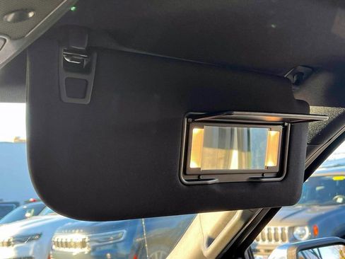 Used 2020 Ford F150 Platinum w/ Equipment Group 701A Luxury image 24