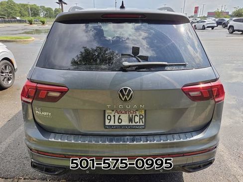 Used 2022 Volkswagen Tiguan SE R-Line FWD image 3
