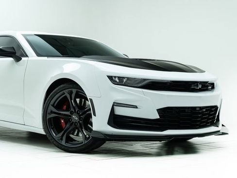 Used 2023 Chevrolet Camaro SS image 4