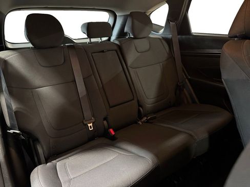 Used 2023 Hyundai Tucson SE image 11