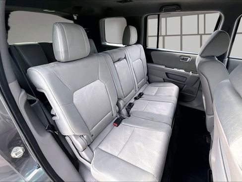 Used 2015 Honda Pilot LX image 23