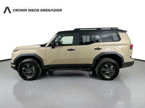 Used 2025 Lexus GX 550 AWD/4WD image 8