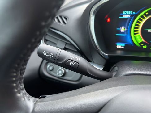 Used 2018 Chevrolet Volt Premier w/ Driver Confidence Package image 28