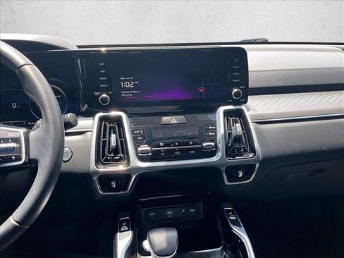 Used 2023 Kia Sorento SX FWD image 8
