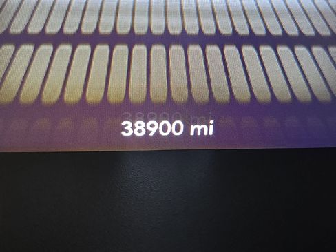 Used 2023 Dodge Challenger R/T w/ Plus Package image 18