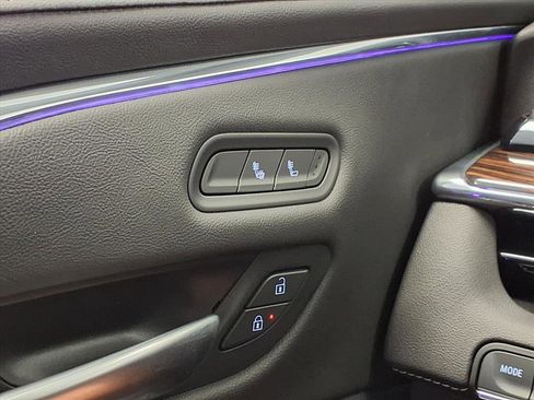 Certified 2024 Cadillac Escalade ESV Luxury image 31