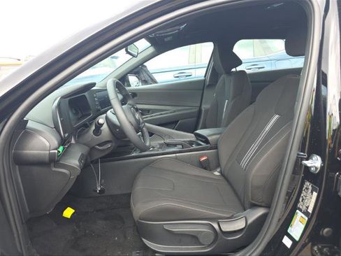 Used 2026 Hyundai Elantra Sport FWD image 2