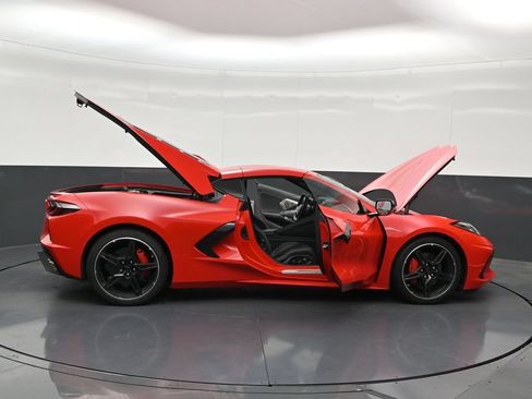 Used 2024 Chevrolet Corvette Stingray Preferred Cpe w/ 2LT RWD image 32