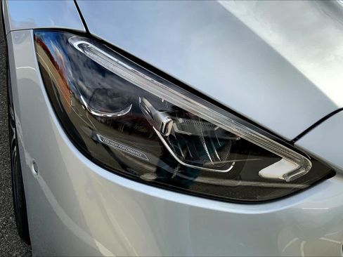 Certified 2026 Mercedes-Benz C 300 4MATIC Sedan image 17