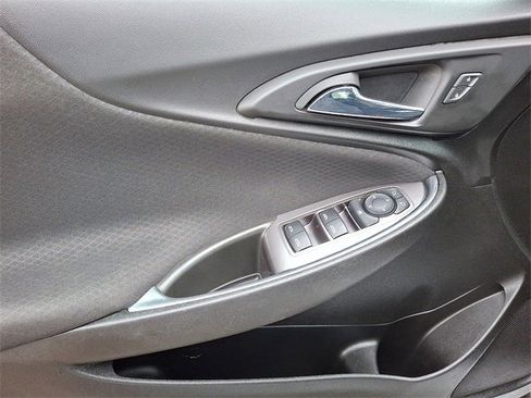 Used 2022 Chevrolet Malibu LT image 12