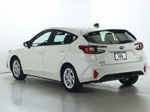 Certified 2025 Subaru Impreza 2.0i image 38