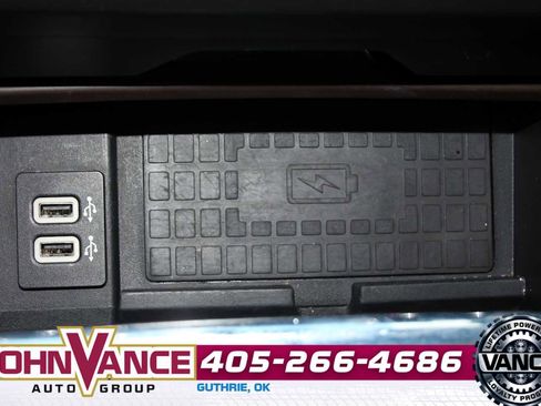 Used 2019 Ford Expedition Platinum image 42