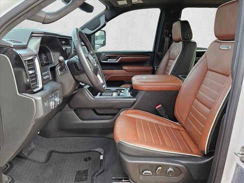 Used 2024 GMC Sierra 2500 Denali Ultimate image 18