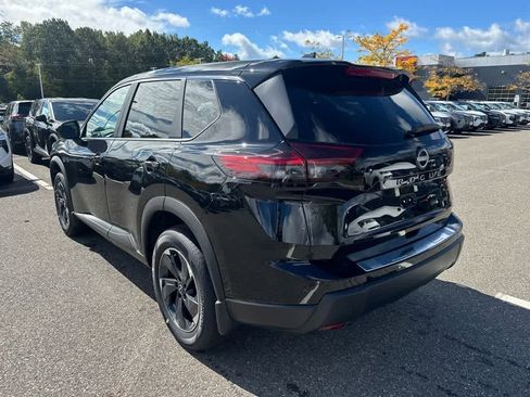 New 2026 Nissan Rogue SV image 4