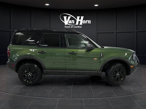 New 2025 Ford Bronco Sport Badlands w/ Sasquatch Badlands Package AWD/4WD image 2