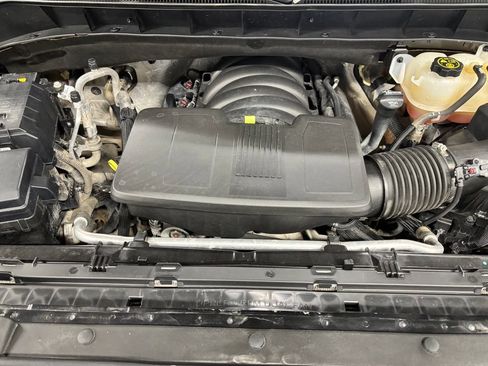 Used 2023 Chevrolet Silverado 1500 RST AWD/4WD image 25