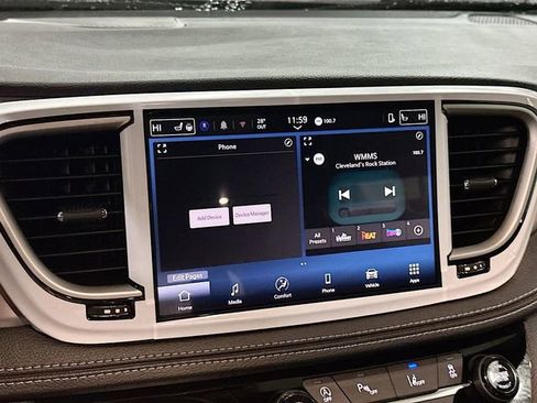 New 2026 Chrysler Pacifica Select w/ S Appearance Package image 15