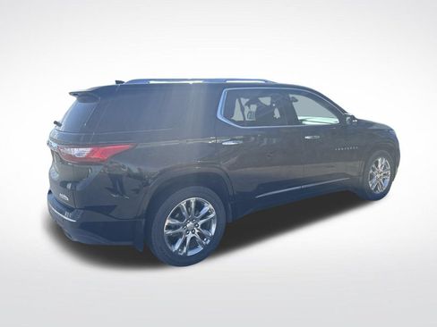 Used 2021 Chevrolet Traverse High Country w/ LPO, Floor Liner Package AWD/4WD image 5