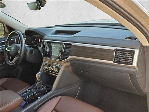 Used 2023 Volkswagen Atlas SE FWD image 19