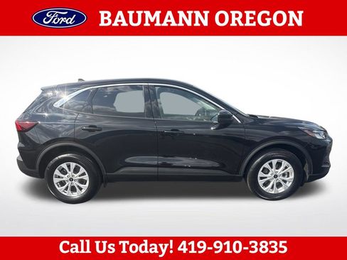 Used 2023 Ford Escape Active w/ Tech Pack #2 AWD/4WD image 2