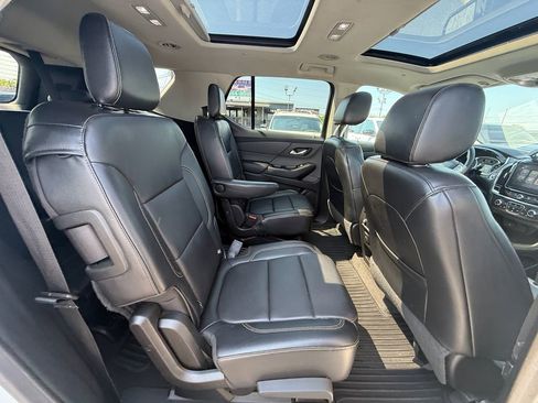 Used 2018 Chevrolet Traverse LT image 21