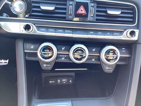 Used 2020 Genesis G70 2.0T w/ Sport Package image 25