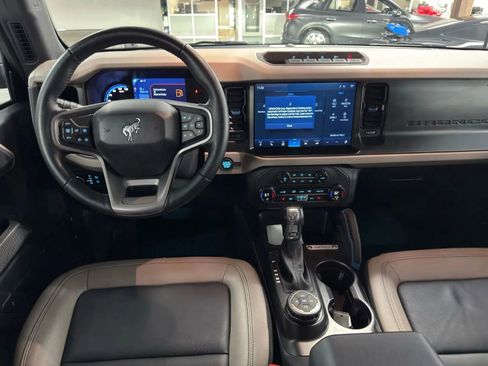 Used 2023 Ford Bronco Wildtrak AWD/4WD image 23
