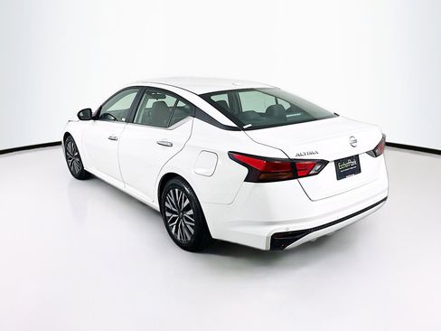 Used 2025 Nissan Altima 2.5 SV image 5