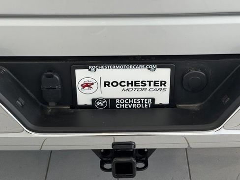 Certified 2022 Chevrolet Silverado 1500 LT w/ Leather Package AWD/4WD image 49