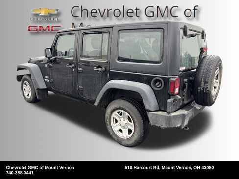 Used 2014 Jeep Wrangler Unlimited Sport image 3